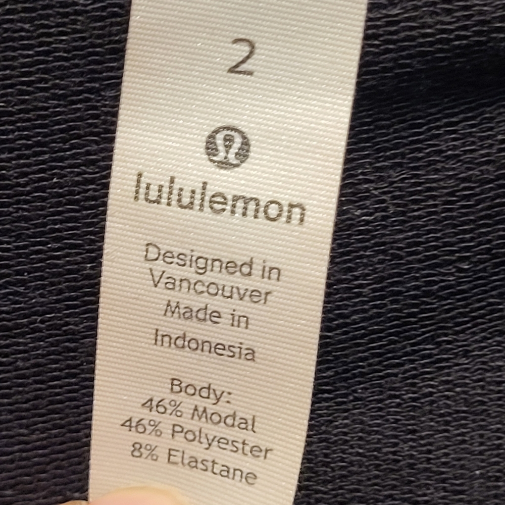 Lululemon X Barrys Black 'Stronger as One' Sleeveless Hoodie - Size 2 - Picture 6 of 8